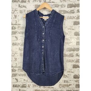 Back In The Saddle Womens XL Blue Embroidered Sleeveless Top‎ Button Up